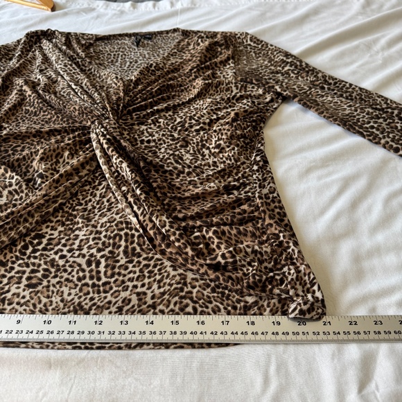 Milano Women's Long Sleeve Pullover Leopard Print‎ Ruched Blouse X-Large Stretch - Picture 13 of 14